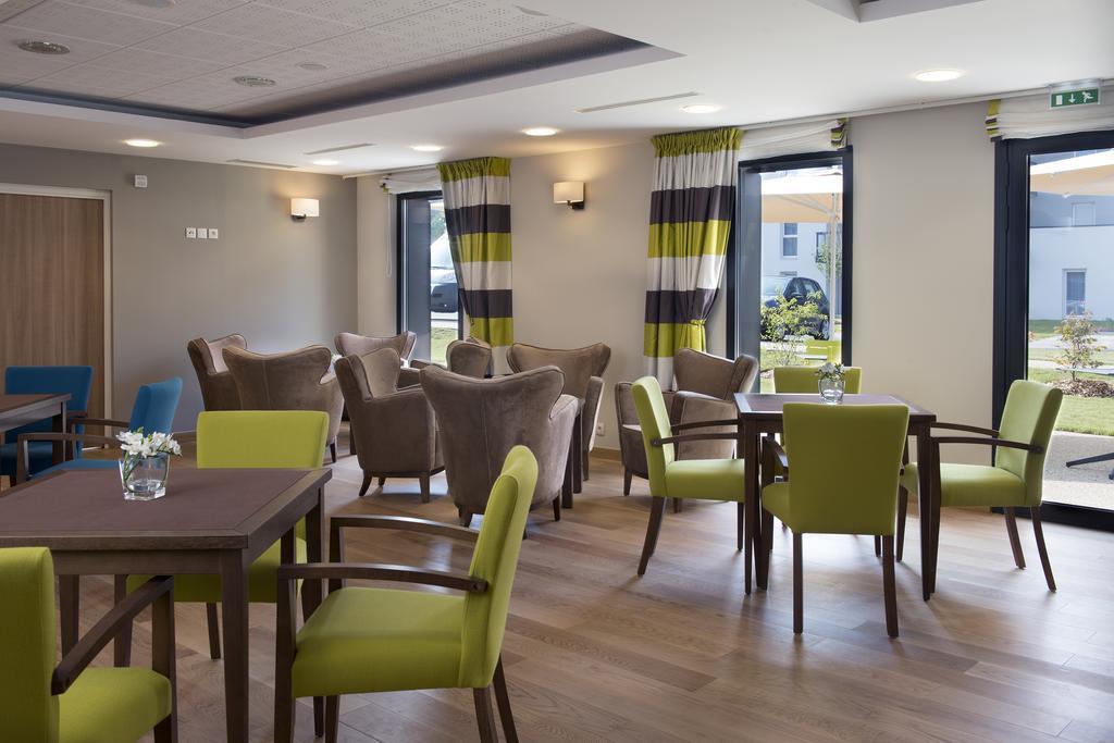 Aparthotel Domitys La Fleur De Lin Landerneau Exteriér fotografie
